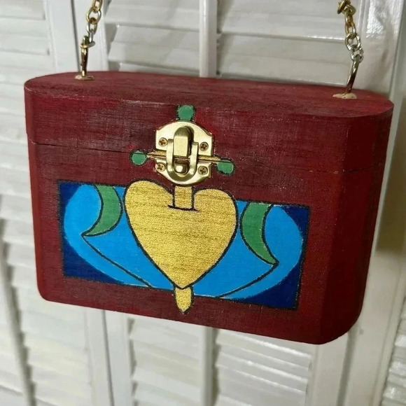 Elizabeth Tailor Handbags - Evil Queen’s Jewelry Box Purse